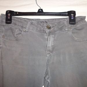 Rue 21 mid rise skinny freedom flex jeans (grey)